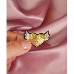 Broche - malicieuse - coeur ailé