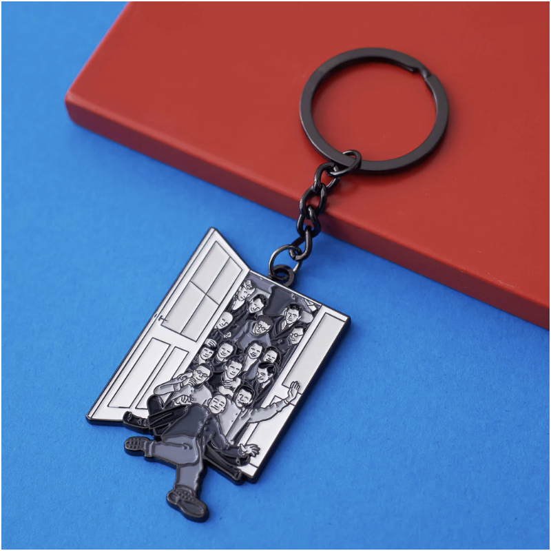 Porte clé - Pinpinpin - Students staff with guests at the Bauhaus
