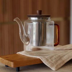 Théière Karl 1,2L - Ogo Living - verre borosilicate avec anse ambre